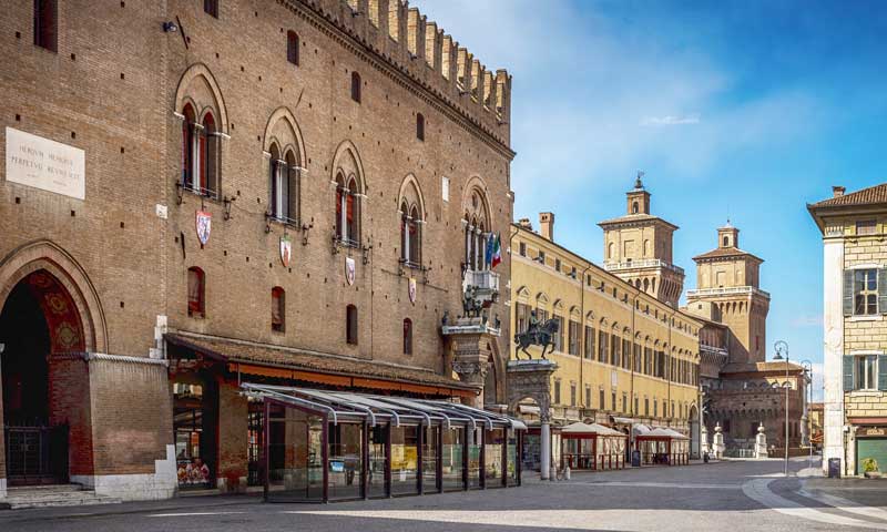 Palazzo-Municipale-Corso-Martiri-della-Libertà