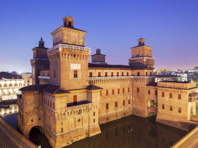 Raduno auto americane a Ferrara, Castello Estense